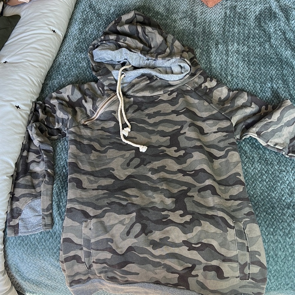 Double lined hooded sweatshirt